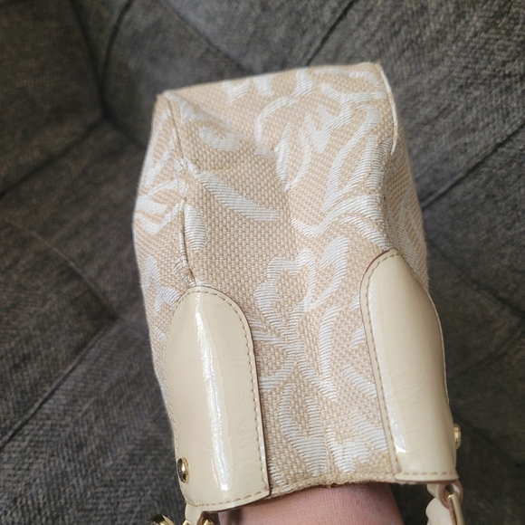 Liz Claiborne Vintage Floral Cream Shoulder Bag - Picture 9 of 12